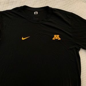 Nike Dri-Fit University of Minnesota Golden Gophers Black and gold Shirt